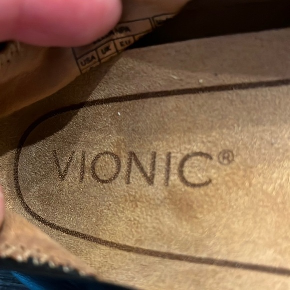 Vionic Spark Zelda Ballet Flats with Faux Snakeskin Bow - Picture 3 of 6